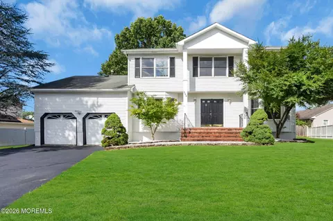 504 Woolley Dr, Neptune City, NJ 07753