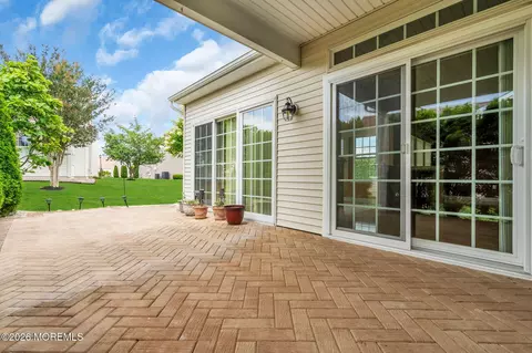 Exterior - 72 Brigantine Blvd, Waretown, NJ 08758 photo 2 of 8