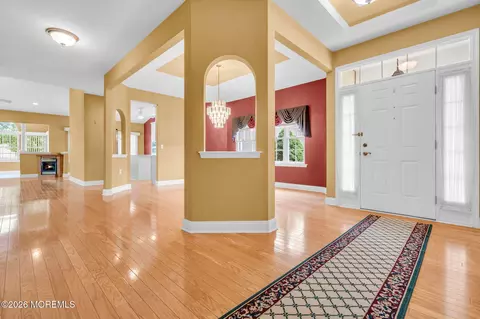Entry Way - 72 Brigantine Blvd, Waretown, NJ 08758 photo 2 of 3
