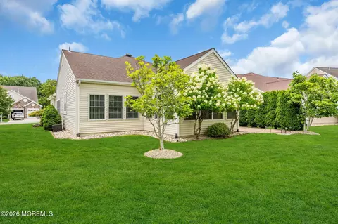 Exterior - 72 Brigantine Blvd, Waretown, NJ 08758 photo 5 of 8