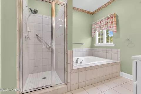 Bath - 72 Brigantine Blvd, Waretown, NJ 08758 photo 2 of 2