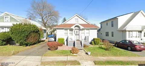 44 Drummond Ave, Red Bank, NJ 07701