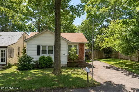 107 Martin Rd, Toms River, NJ 08753