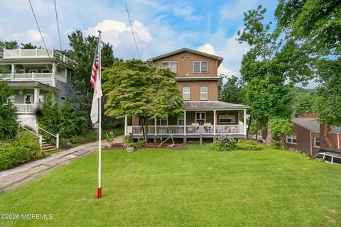 101 Navesink Ave, Highlands, NJ 07732