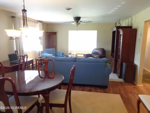 Dining - 5 B Mohawk Ct, Whiting, NJ 08759 photo 2 of 2