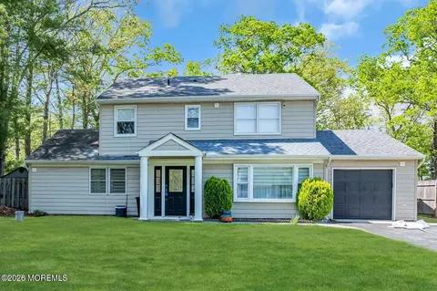 2261 Huckleberry Rd, Manchester, NJ 08759