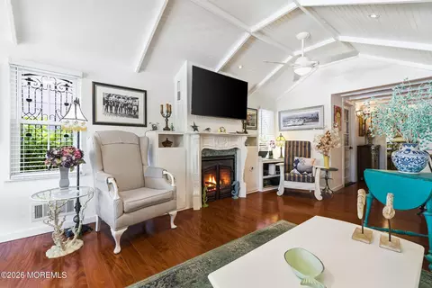 100 Cookman Ave, Ocean Grove, NJ 07756