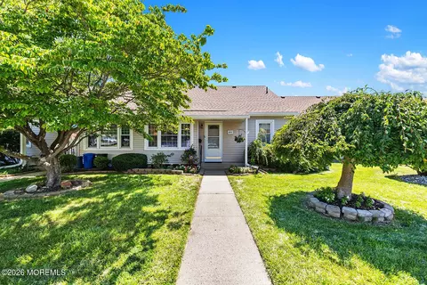 145 C Parkway Dr, Freehold, NJ 07728
