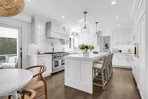 Kitchen - 14 Circle Dr, Rumson, NJ 07760 photo 1 of 4