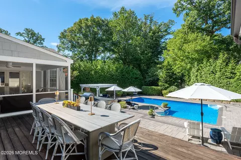 Exterior - 14 Circle Dr, Rumson, NJ 07760 photo 4 of 8