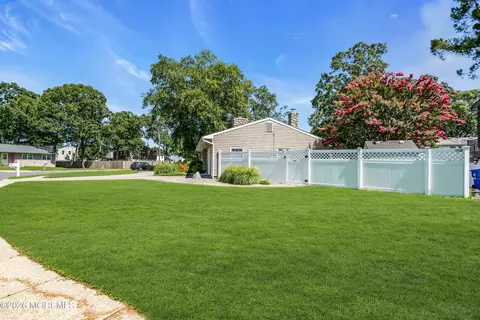 Exterior - 421 Leanora St, Brick, NJ 08723 photo 4 of 12