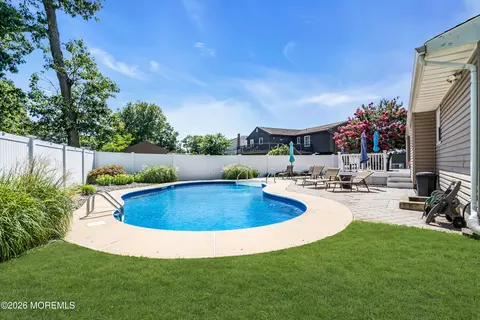 Exterior - 421 Leanora St, Brick, NJ 08723 photo 8 of 12
