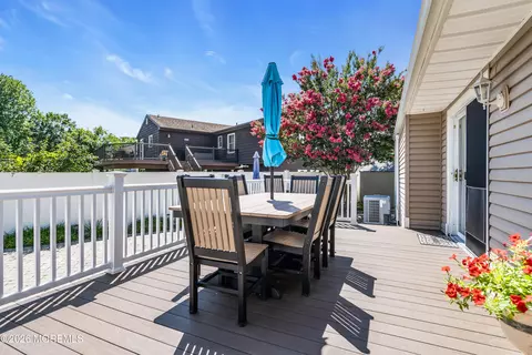 Exterior - 421 Leanora St, Brick, NJ 08723 photo 10 of 12
