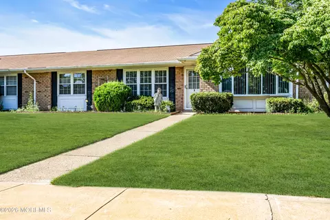116 Buckingham Dr N # C, Manchester, NJ 08759
