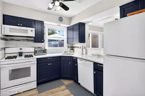 Kitchen - 24 Forge Ct, Jackson, NJ 08527 photo 1 of 1