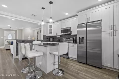 139 Wein Market #C, Freehold, NJ 07728