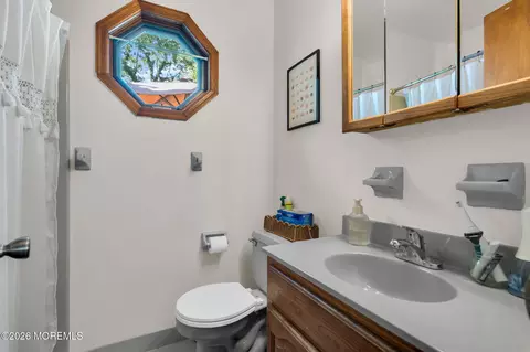Bath - 303 Constitution Dr, Forked River, NJ 08731 photo 2 of 2
