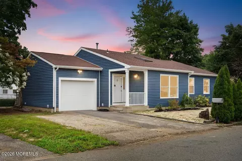 236 Mermaid Ave, Beachwood, NJ 08722