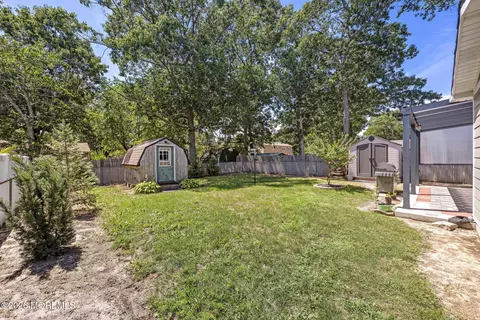 Exterior - 337 Enterprise Dr, Forked River, NJ 08731 photo 5 of 12