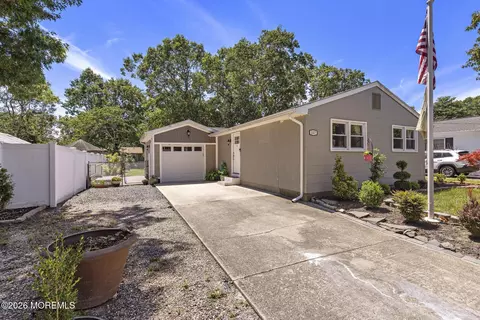 Exterior - 337 Enterprise Dr, Forked River, NJ 08731 photo 3 of 12