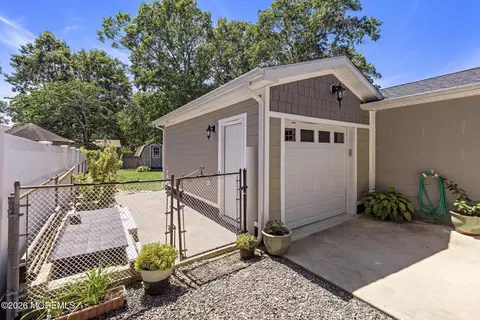Exterior - 337 Enterprise Dr, Forked River, NJ 08731 photo 4 of 12