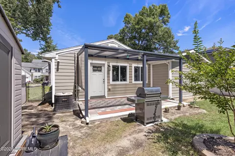 Exterior - 337 Enterprise Dr, Forked River, NJ 08731 photo 11 of 12