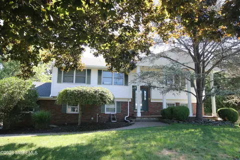 71 Sugar Maple Ln, Tinton Falls, NJ 07724