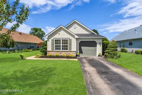 3170 Dillon Ln, Toms River, NJ 08755