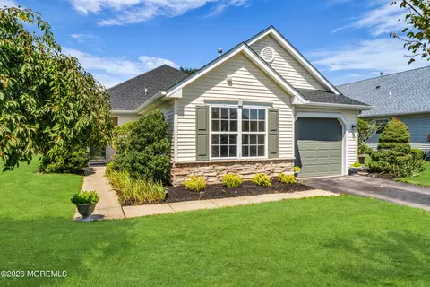 3170 Dillon Ln, Toms River, NJ 08755
