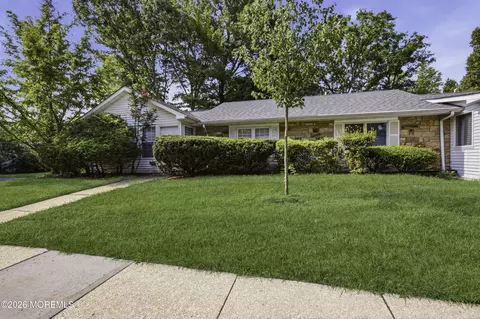 6 Carnation Dr # A, Lakewood, NJ 08701