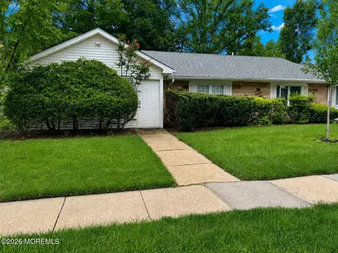6 Carnation Dr # A, Lakewood, NJ 08701