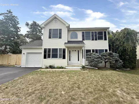 112 Lubbers Ln, Manahawkin, NJ 08050