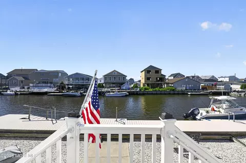 115 N Burgee Dr, Little Egg Harbor, NJ 08087