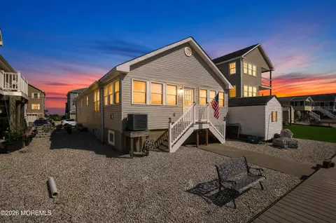 115 N Burgee Dr, Little Egg Harbor, NJ 08087