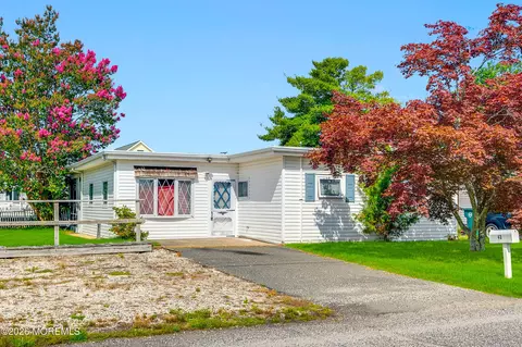 40 W Anchor Dr, Little Egg Harbor, NJ 08087