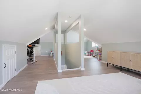 Entry Way - 9 Sarah Ct, Matawan, NJ 07747 photo 4 of 4