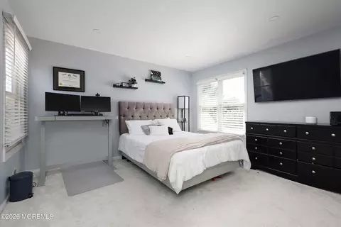 Bedroom - 9 Sarah Ct, Matawan, NJ 07747 photo 2 of 4