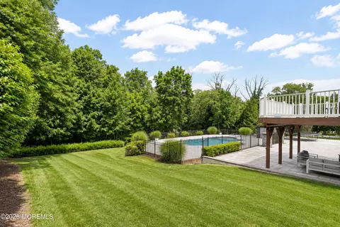 Exterior - 29 Bard Dr, Monroe, NJ 08831 photo 6 of 13