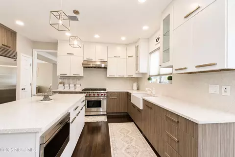 Kitchen - 29 Bard Dr, Monroe, NJ 08831 photo 4 of 9