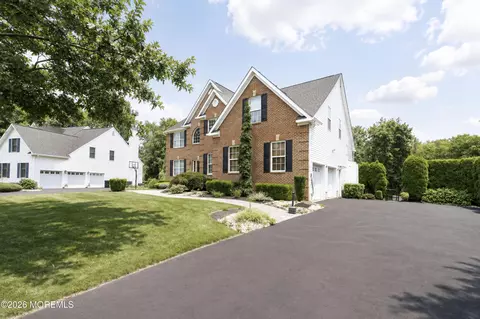 Exterior - 29 Bard Dr, Monroe, NJ 08831 photo 3 of 13