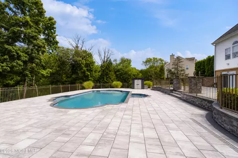 Exterior - 29 Bard Dr, Monroe, NJ 08831 photo 9 of 13