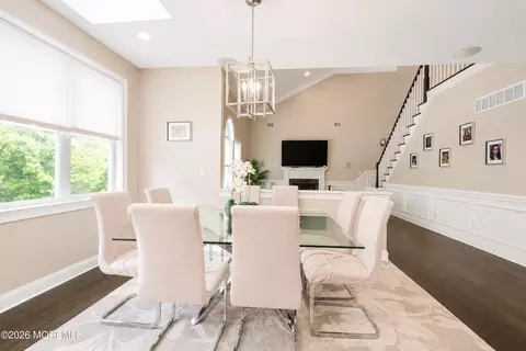 Dining - 29 Bard Dr, Monroe, NJ 08831 photo 4 of 6