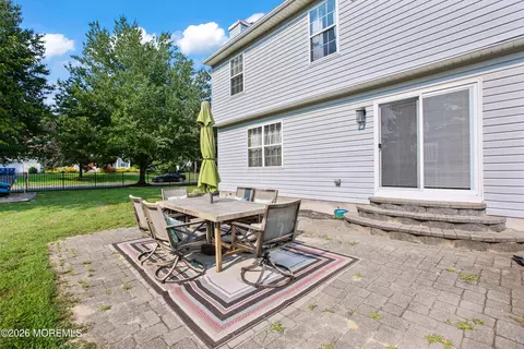 Exterior - 2 Macintosh Ct, Jackson, NJ 08527 photo 6 of 8