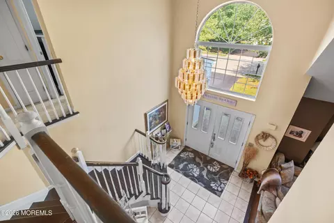Entry Way - 2 Macintosh Ct, Jackson, NJ 08527 photo 4 of 5