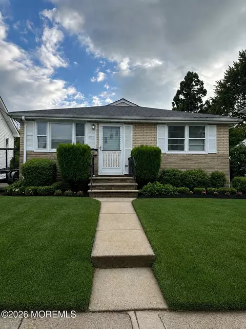 24 Exton St, South River, NJ 08882