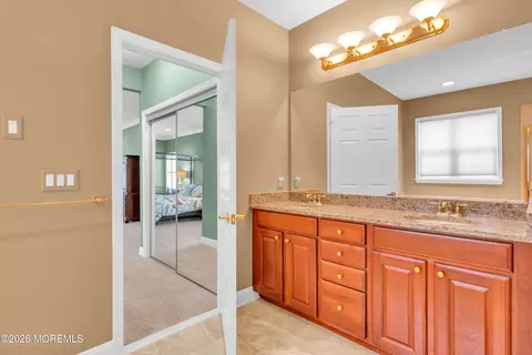 Bath - 151 Spring Lake Blvd, Waretown, NJ 08758 photo 2 of 5