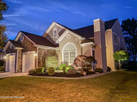 Exterior - 151 Spring Lake Blvd, Waretown, NJ 08758 photo 2 of 13