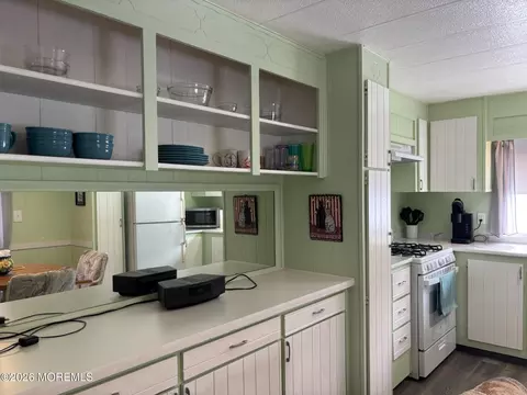 Kitchen - 4 Alexander Ave, Jackson, NJ 08527 photo 3 of 5