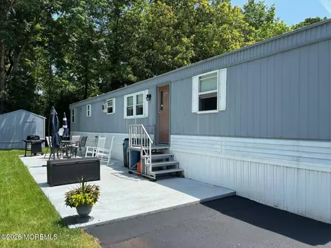Exterior - 4 Alexander Ave, Jackson, NJ 08527 photo 1 of 3