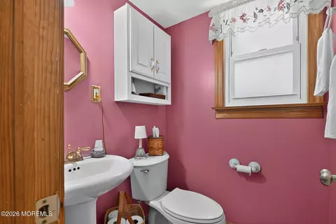 Bath - 4 Windsor Rd, Howell, NJ 07731 photo 1 of 1